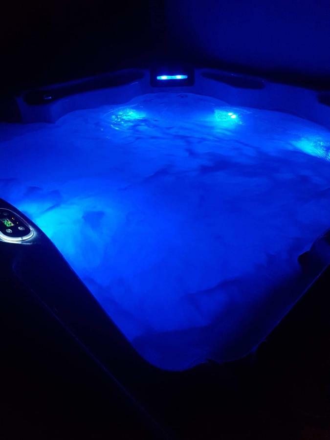 Vollie House With Hot Tub, Sauna & Log Burner Penpont Esterno foto