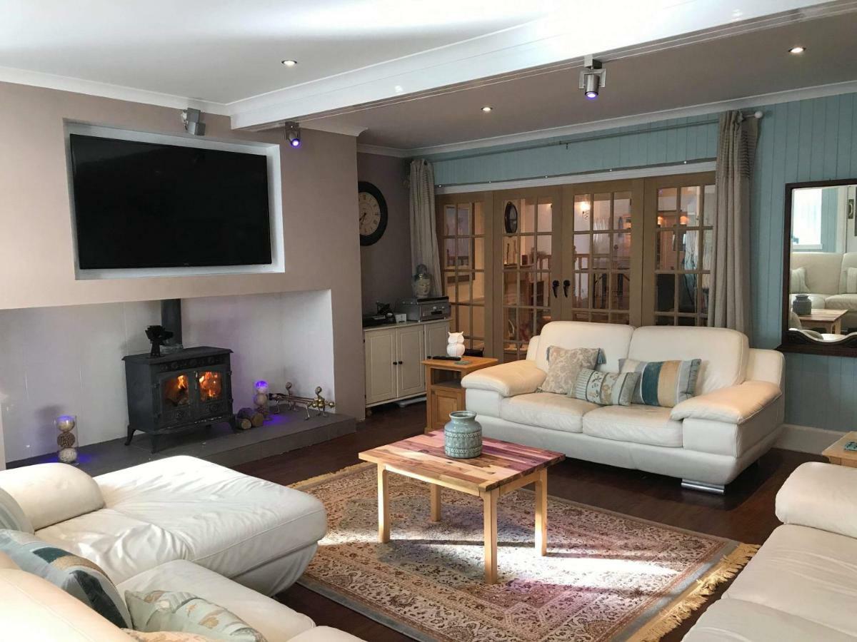 Vollie House With Hot Tub, Sauna & Log Burner Penpont Esterno foto