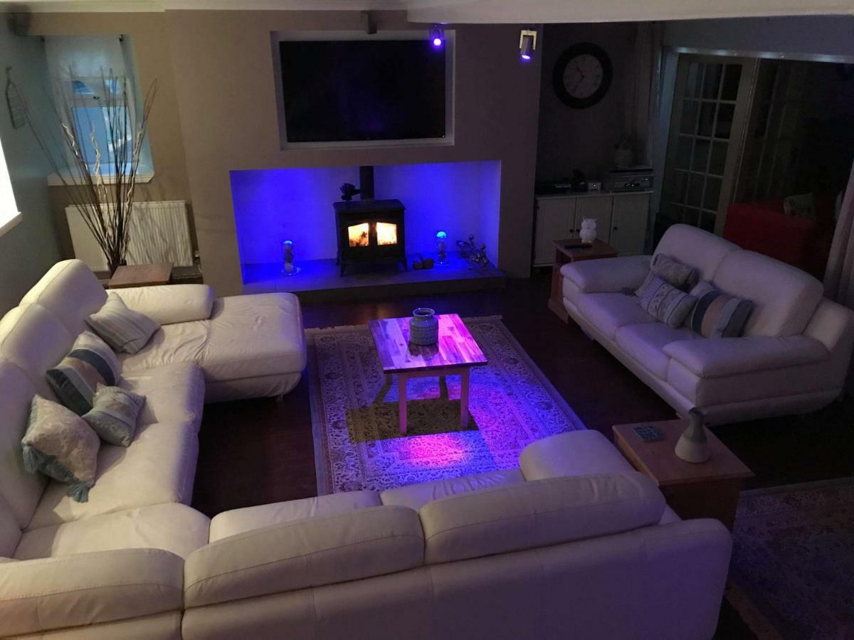 Vollie House With Hot Tub, Sauna & Log Burner Penpont Esterno foto