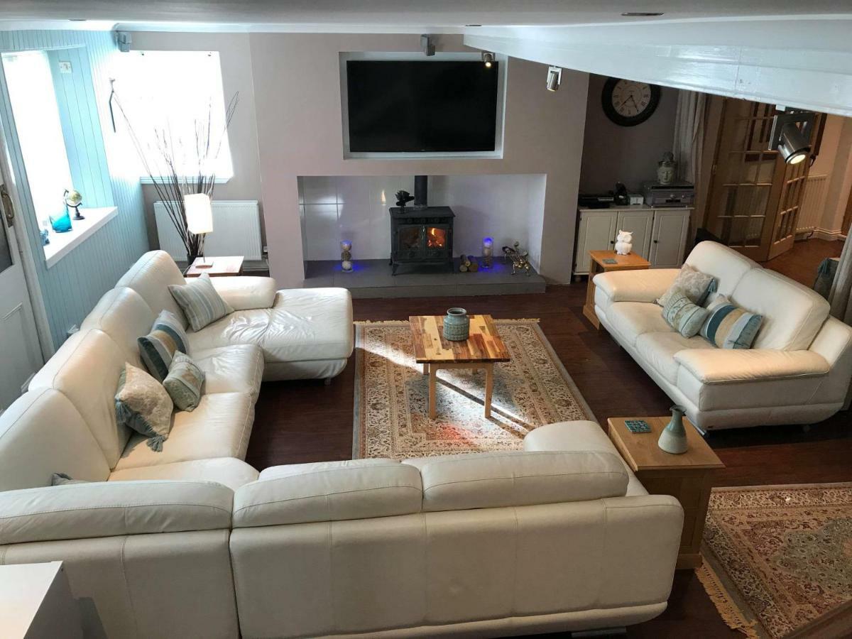 Vollie House With Hot Tub, Sauna & Log Burner Penpont Esterno foto