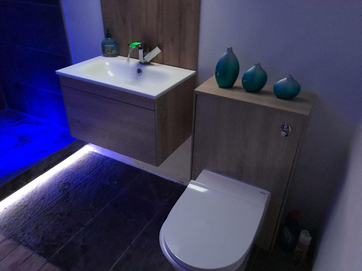 Vollie House With Hot Tub, Sauna & Log Burner Penpont Esterno foto